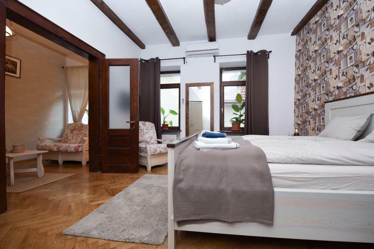 Buzoianu Residence By Holztreppe Braşov Buitenkant foto