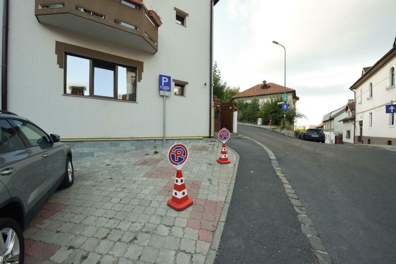 Buzoianu Residence By Holztreppe Braşov Buitenkant foto