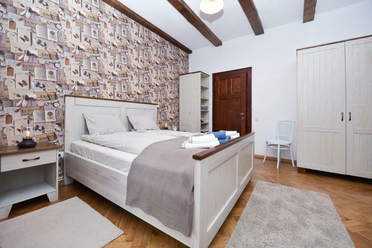 Buzoianu Residence By Holztreppe Braşov Buitenkant foto